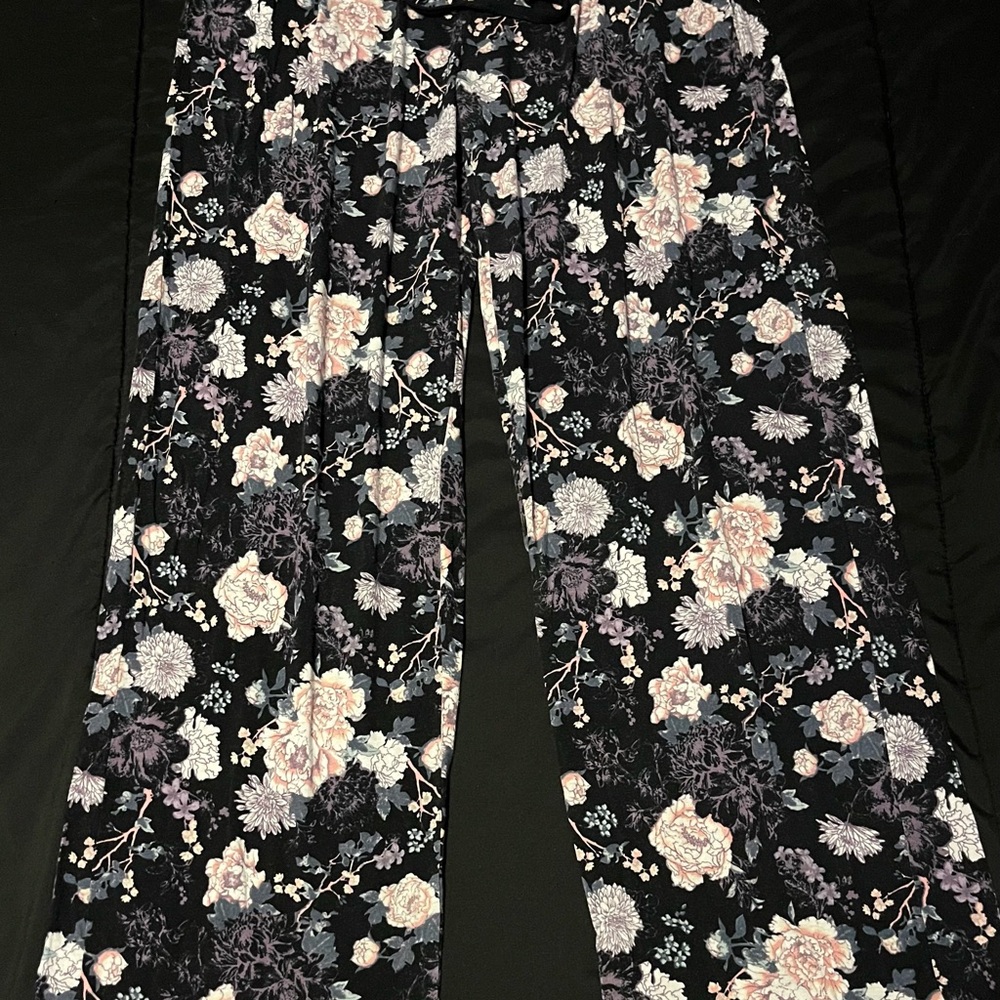 Vince Camuto Black and Gray Textured pants